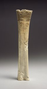 Utskåret figur, tidlig bronsealder, 2700-1900 f.Kr. (bein)